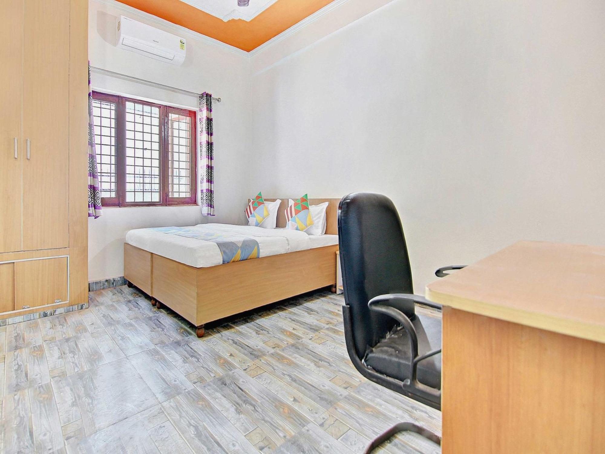 OYO Home 78802 Balaji Bhawan Jhajra Bagian luar foto