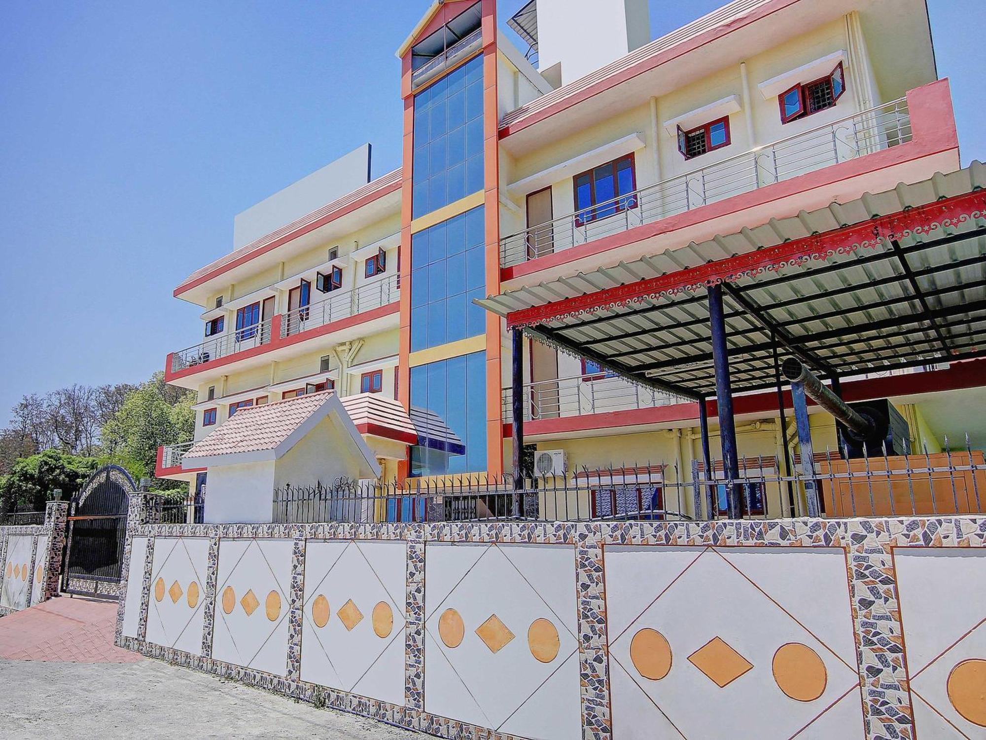 OYO Home 78802 Balaji Bhawan Jhajra Bagian luar foto