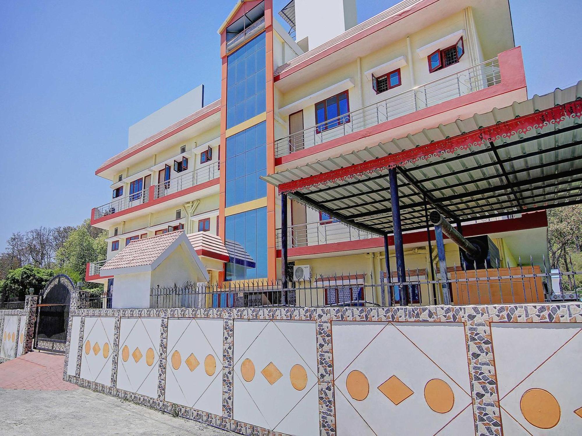 OYO Home 78802 Balaji Bhawan Jhajra Bagian luar foto