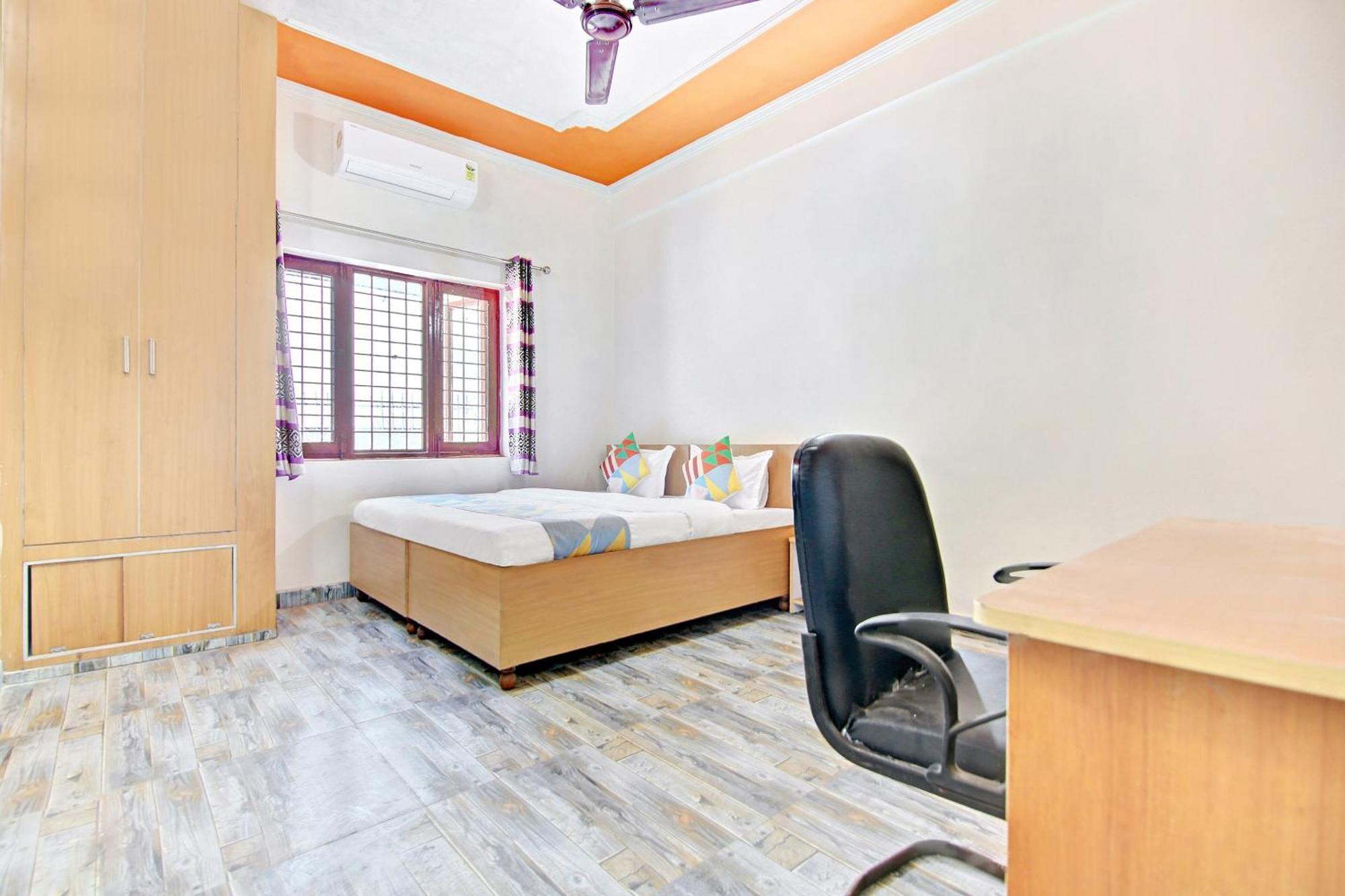 OYO Home 78802 Balaji Bhawan Jhajra Bagian luar foto