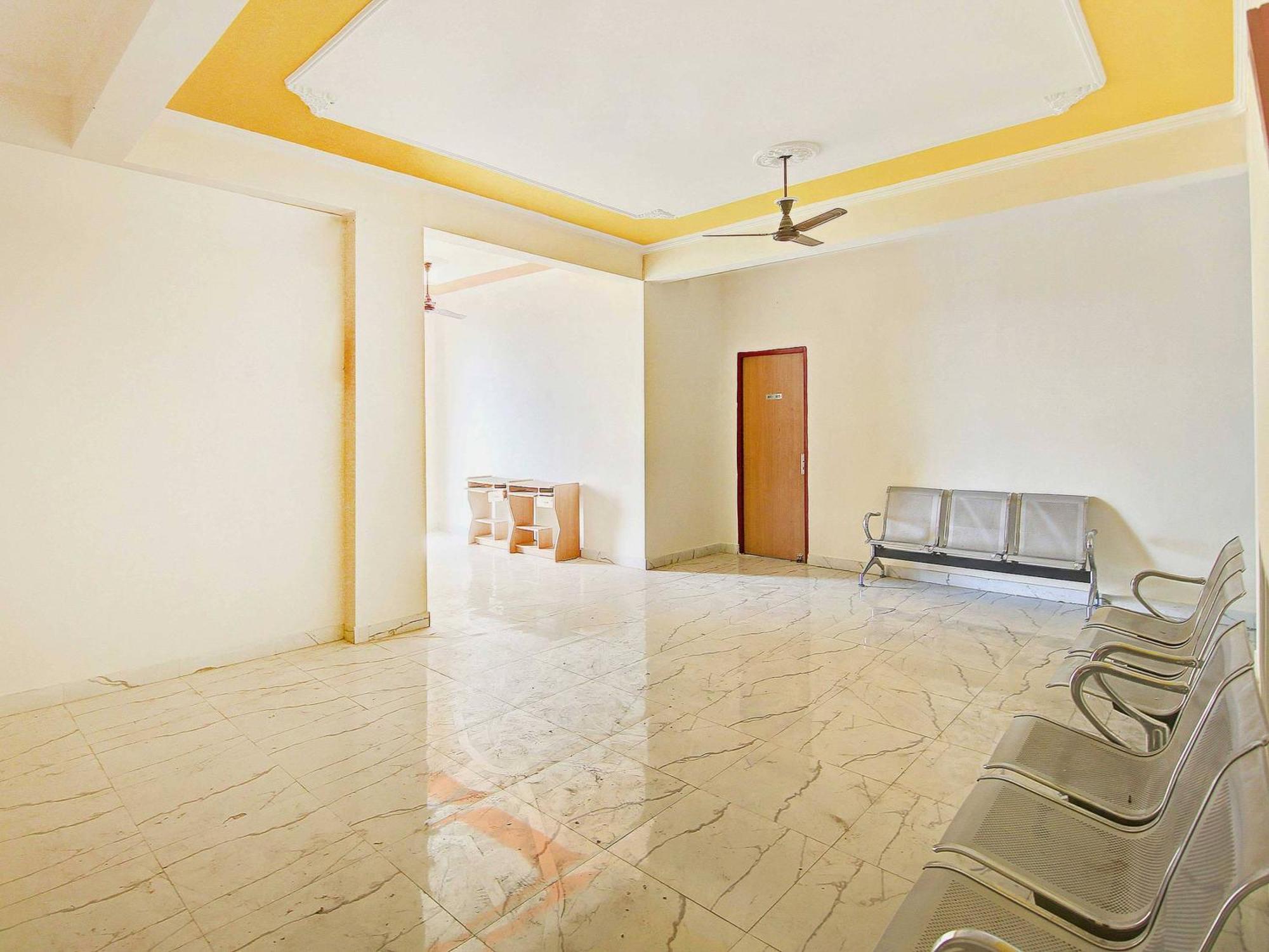 OYO Home 78802 Balaji Bhawan Jhajra Bagian luar foto