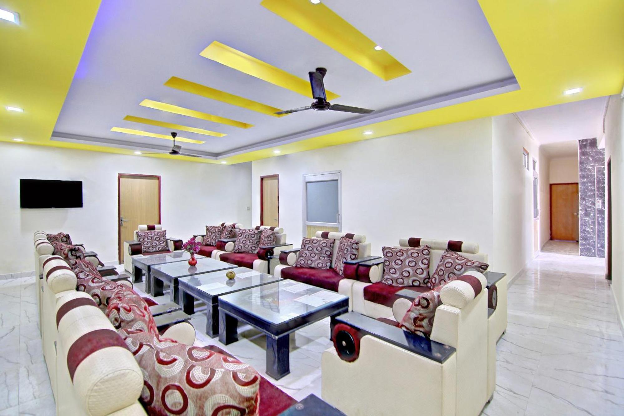 OYO Home 78802 Balaji Bhawan Jhajra Bagian luar foto