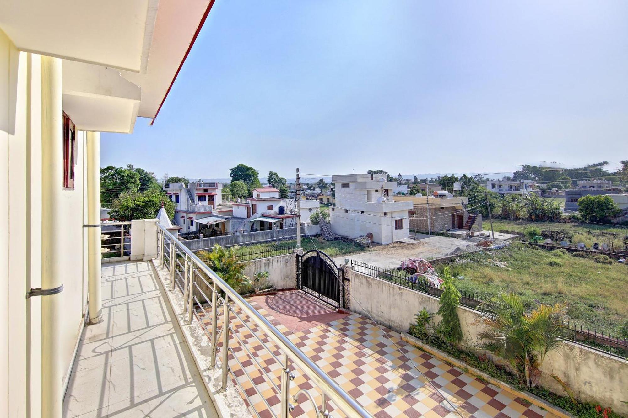 OYO Home 78802 Balaji Bhawan Jhajra Bagian luar foto